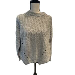 Women’s American Eagle Gray Loose Knit Boxy Sweater. Size Medium